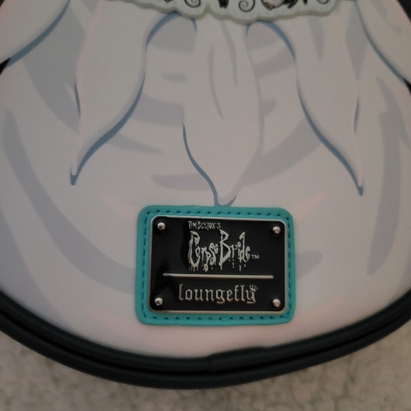 NWT Loungefly Corspe Bride Crossbody - Picture 7 of 9